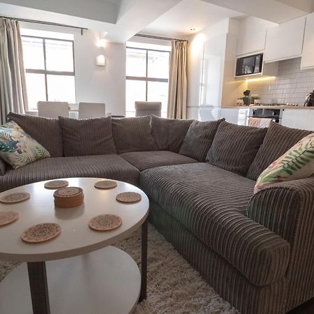 The New52 Oxford By 360Stays - Bespoke 2 Bed Luxury Apartment In The Heart Of Oxford City Centre With Parking Buitenkant foto